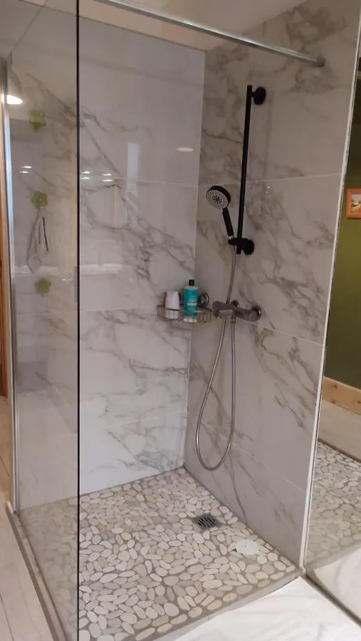 Deux Chambres Chez L'Habitant Die Homestay