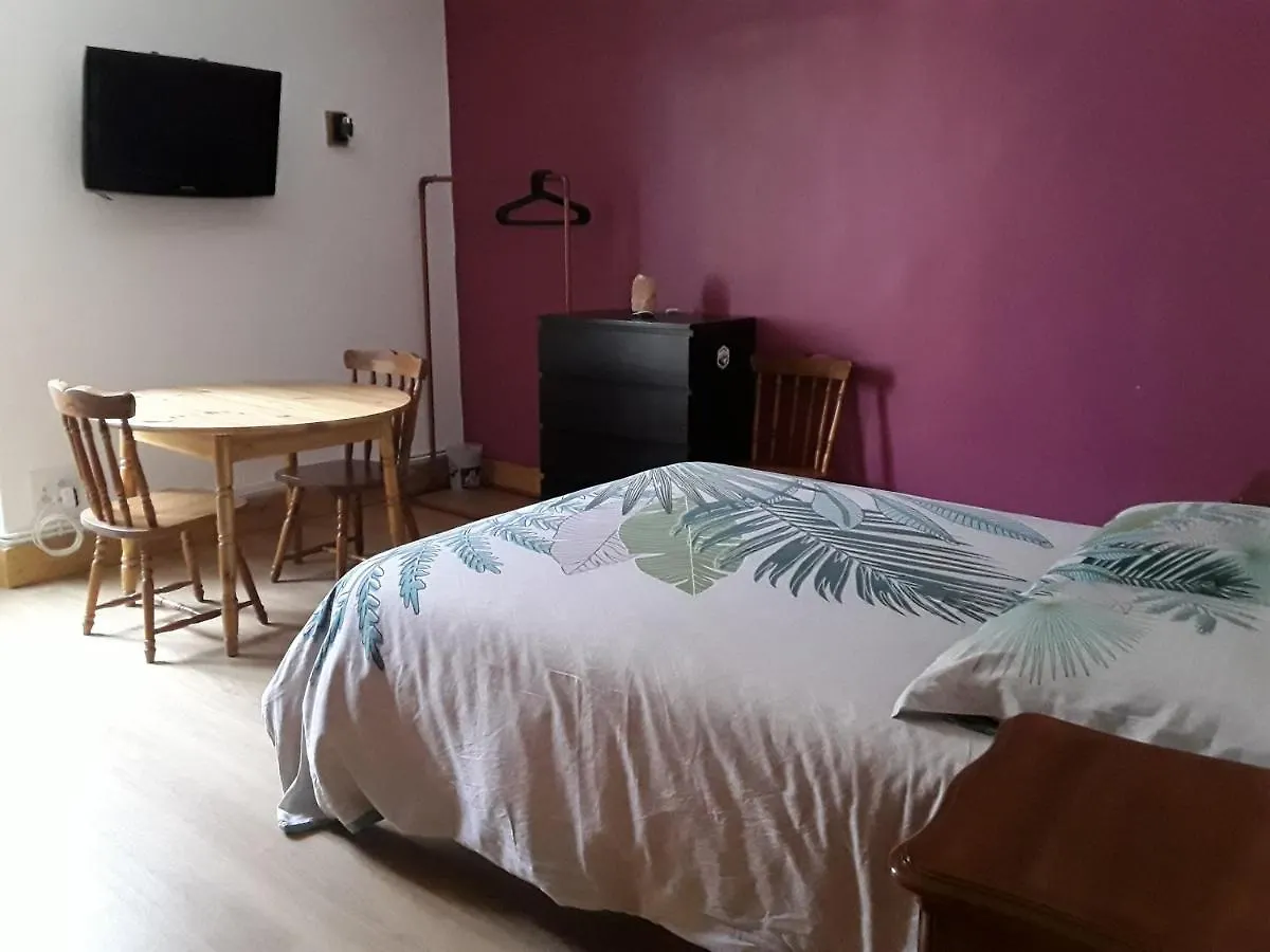 Deux Chambres Chez L'Habitant Die Homestay
